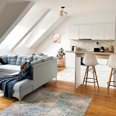 Downtown D21 Apartment บูคาเรสต์ ภายนอก รูปภาพ