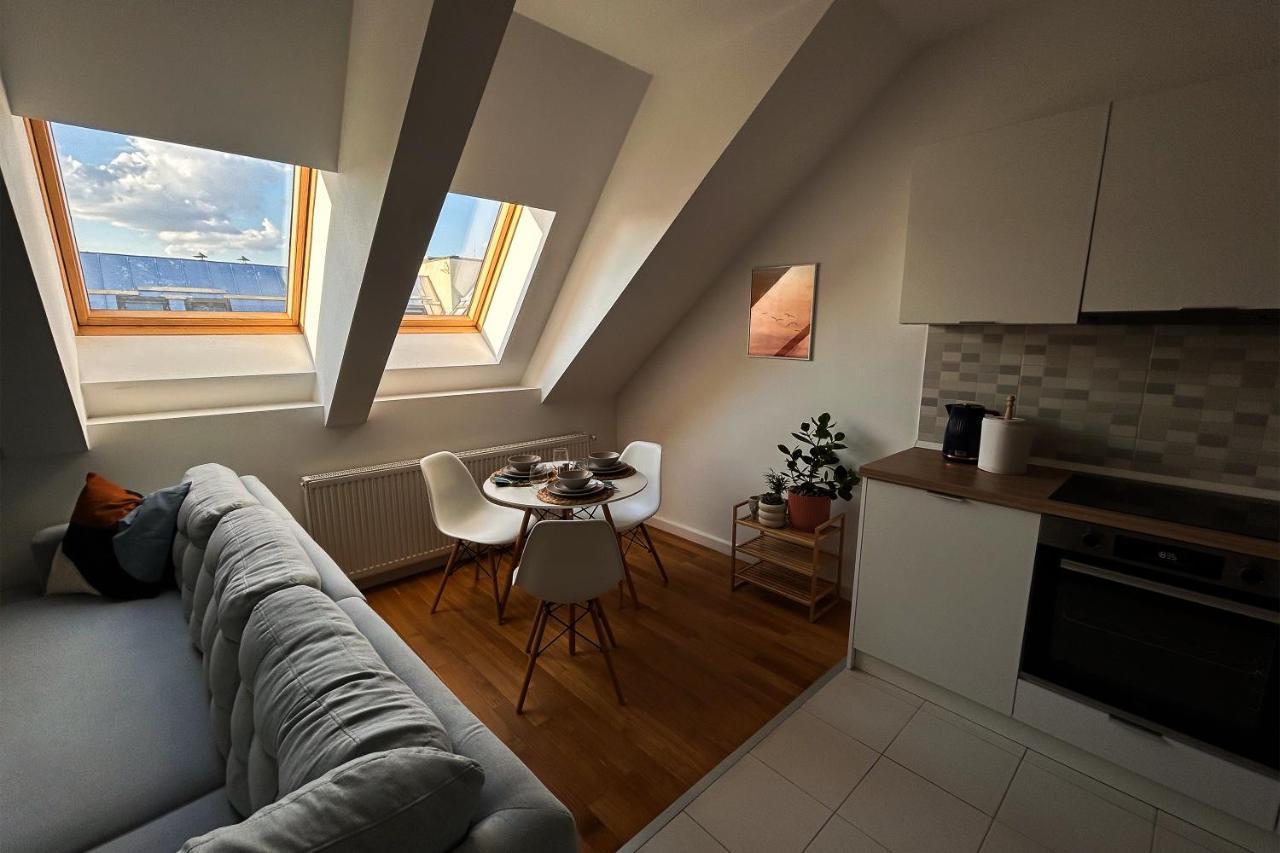 Downtown D21 Apartment บูคาเรสต์ ภายนอก รูปภาพ