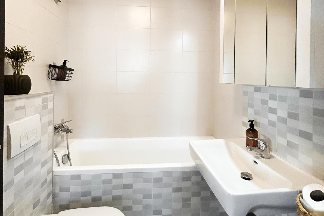 Downtown D21 Apartment บูคาเรสต์ ภายนอก รูปภาพ