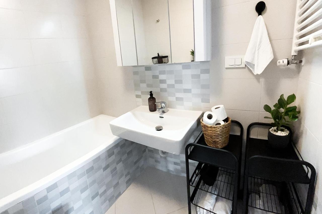 Downtown D21 Apartment บูคาเรสต์ ภายนอก รูปภาพ
