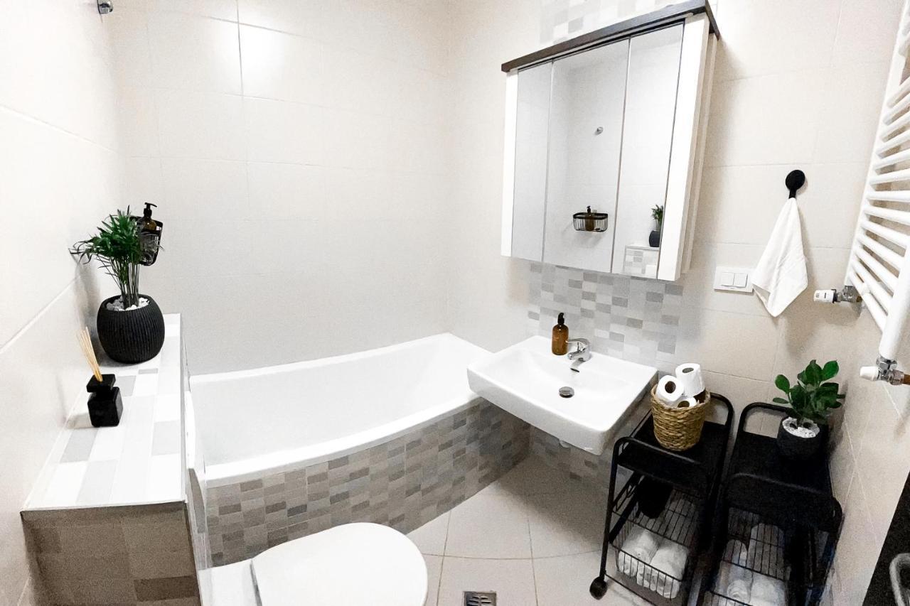 Downtown D21 Apartment บูคาเรสต์ ภายนอก รูปภาพ